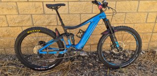 Bicicleta Eléctrica Giant Trance E+.