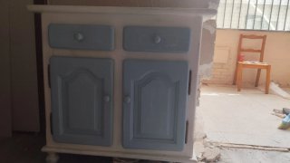 Mueble vintage madera blanco y azul
