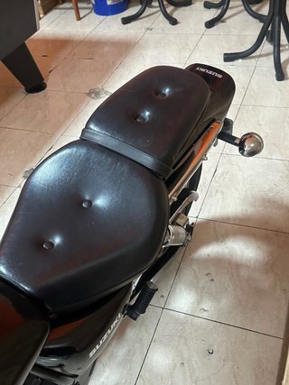 Suzuki 250 Negra - Moto Cruiser