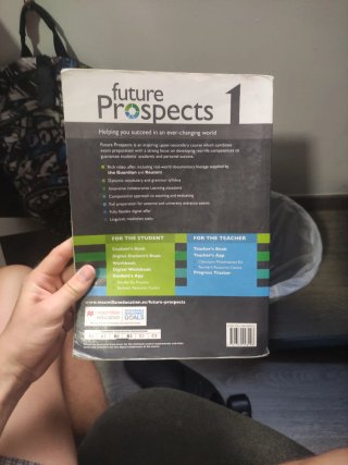 FUTURE PROSPECTS 1 Student's book: libro de tex...