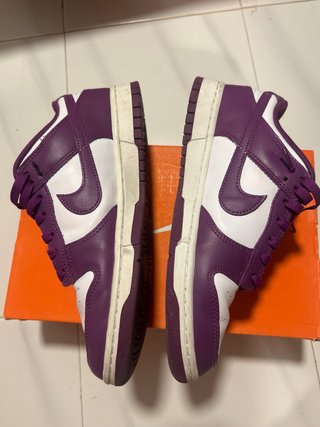 Nike Dunk Morado y Blanco Talla 42