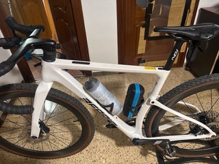 Bicicleta Berria Gravel Carbono cambio electronico