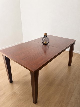Mesa de comedor de madera extensible