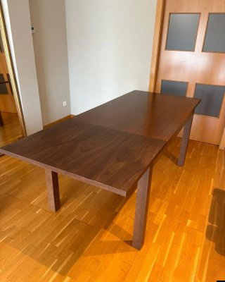 Mesa comedor nogal extensible Matías Guarro