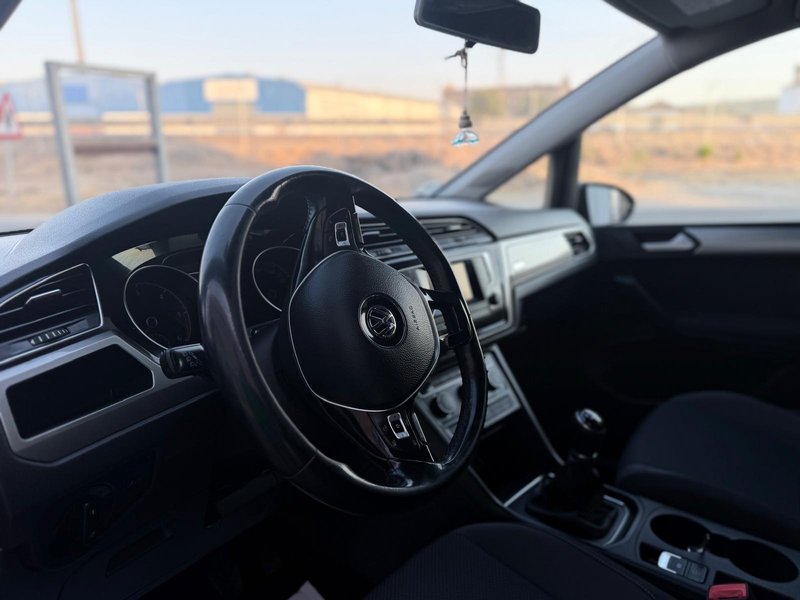 Volkswagen Touran 1.6 TDI CR BMT Edition 2016, foto 15