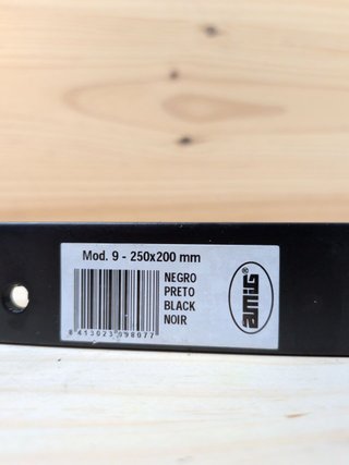 Escuadra Amig Modelo 9 250x200mm Acero Negro