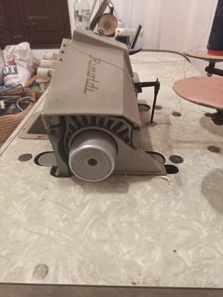 Máquina de coser Overlock Rimoldi
