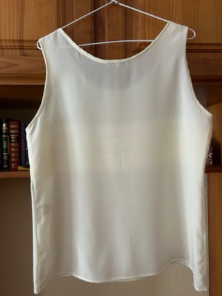 Blusa crema sin mangas