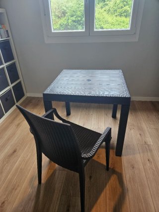 SET: Mesa de exterior y 4 sillas