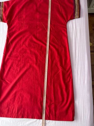 Túnica Egipcia Bordada Roja y Dorada