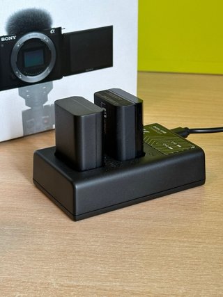 Sony ZV-E10 – Como nueva (Solo 5 usos en estudio)