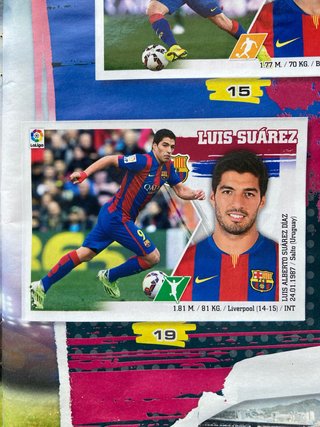 Álbum Liga 2015-16 con cromo de Messi.