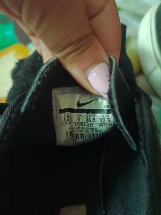 Zapatillas Nike Negras y Blancas