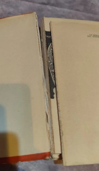 Libro Vintage "Le Meraviglie del Nostro Corpo e co