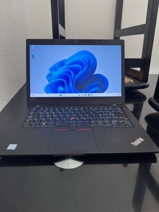 Ordenador portátil lenovo Thinkpad i5  8 Generació