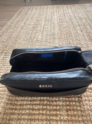 Neceser / Bolso de mano Guess Negro