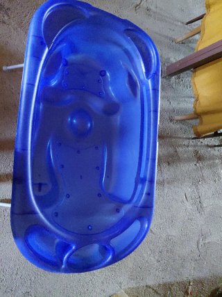Bañera para bebé con patas