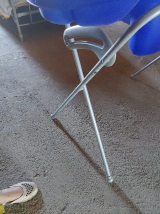 Bañera para bebé con patas
