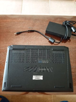 XMG  RTX 2070 8GB, I7 10750H, RAM 16GB, SSD 512GB