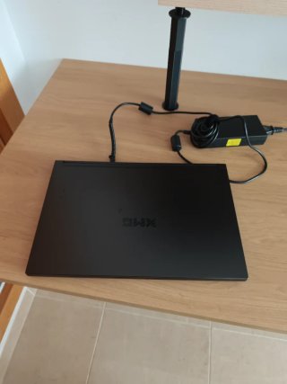 XMG RTX 2070 8GB, I7 10750H, RAM 16GB, SSD 512GB