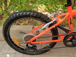 Bicicleta infantil Atractor 20" Naranja