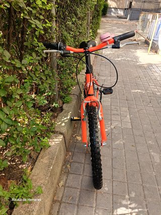 Bicicleta infantil Atractor 20" Naranja
