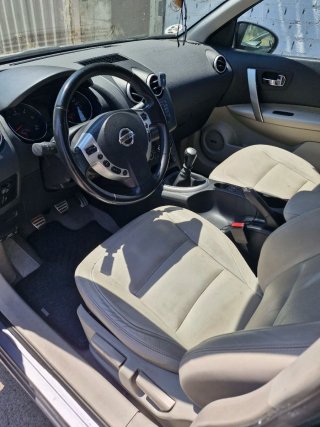 Nissan Qashqai+2 2010