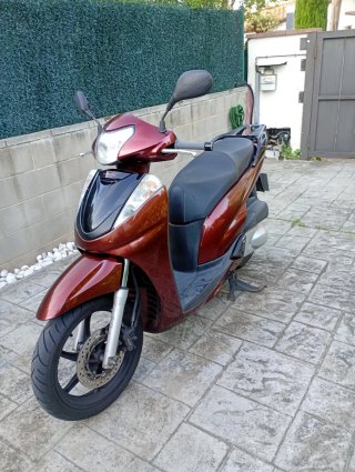 Honda SH 300 Scooter
