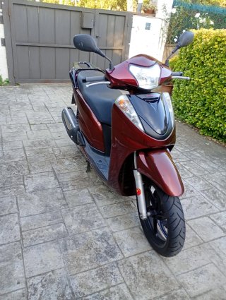 Honda SH 300 Scooter