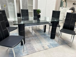 Mesa comedor cristal + 6 sillas negras