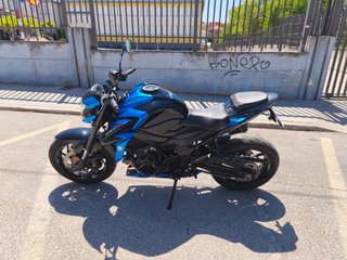 Suzuki GSX S-750 Naked Azul/Negra