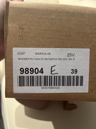 Tacones Mary Paz Beige y Dorado Talla 39