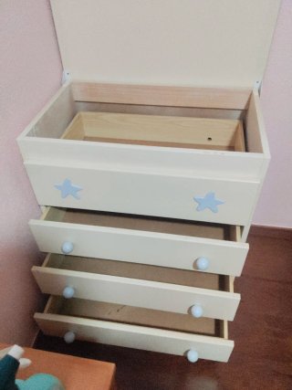 Cambiador bebé beige con estrellas azules