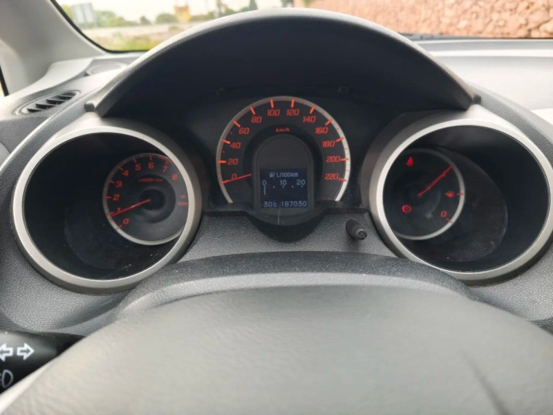Honda Jazz 2009 - foto 1
