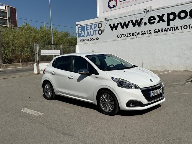 Peugeot 208 5P STYLE 1.6 BlueHDi 55KW (75CV) - foto 1