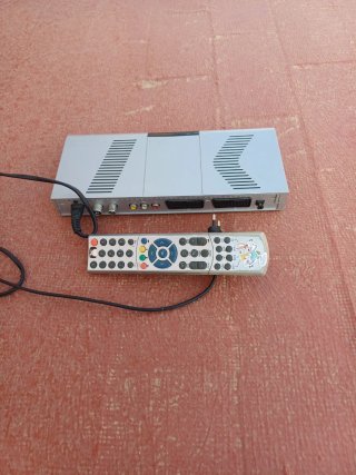 Decodificador TechniSat DIGIT MF4-K