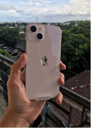 iPhone 13 Rosa 256GB con el seguro de apple care
