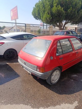 Peugeot 205 1985