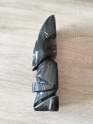 Escultura africana tallada a mano