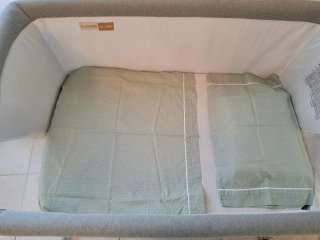 Minicuna Jane Babyside + 3 juegos de cama