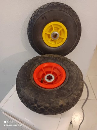 Ruedas de carretilla (2 unidades)
