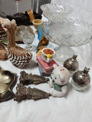 Lote de antigüedades decorativas