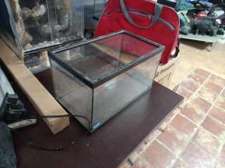 Urna Acuario 20x20x35 cm - 14L aprox.