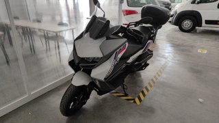 BMW C400GT Maxi Scooter