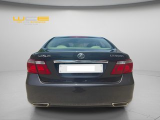 Lexus LS 600h Corto Ambassador