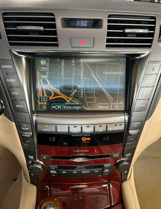 Lexus LS 600h Corto Ambassador
