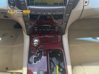 Lexus LS 600h Corto Ambassador