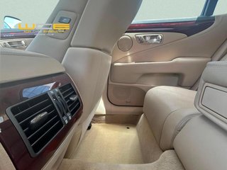 Lexus LS 600h Corto Ambassador
