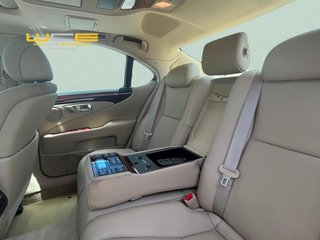 Lexus LS 600h Corto Ambassador