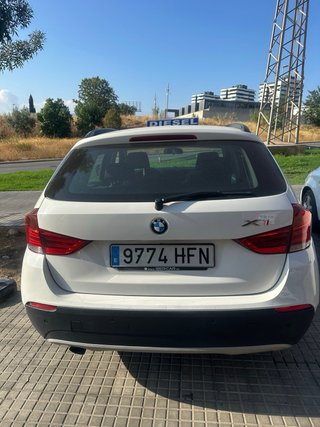 BMW X1 2011